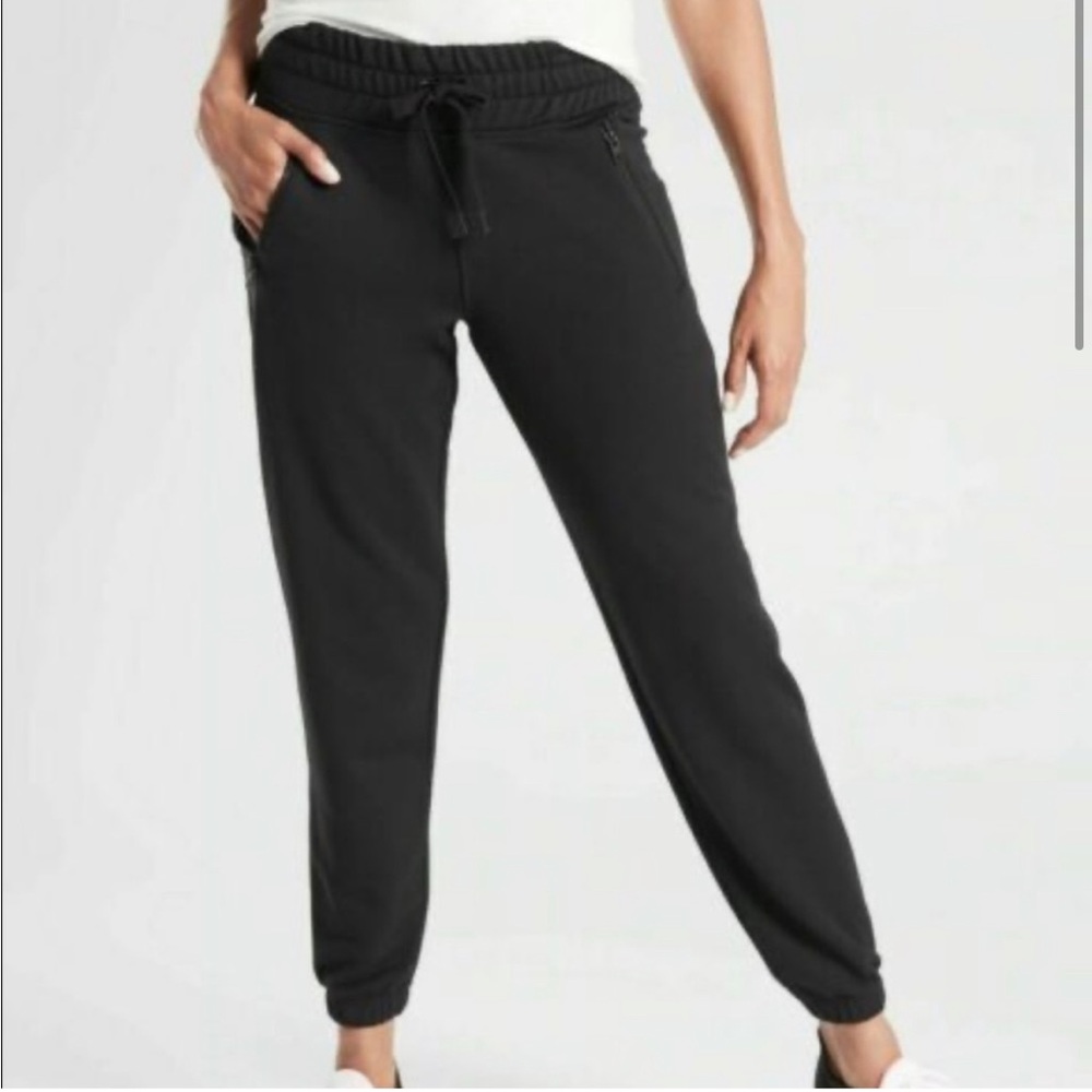 Athleta Bounce Back Joggers High Rise  Black XS